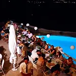 Petradi Отель