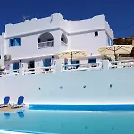 Hotell Petradi 2*