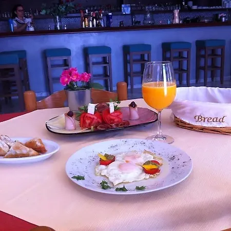 Petradi Hotel 2*