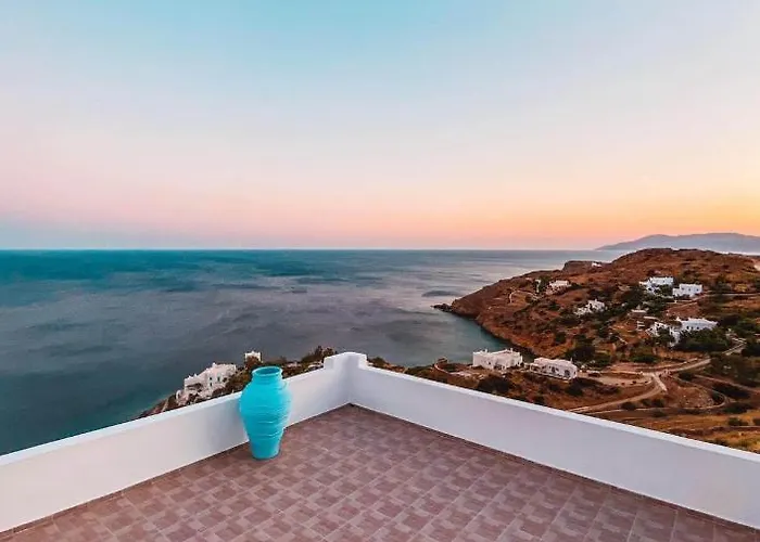 Petradi イオス島 チョーラ