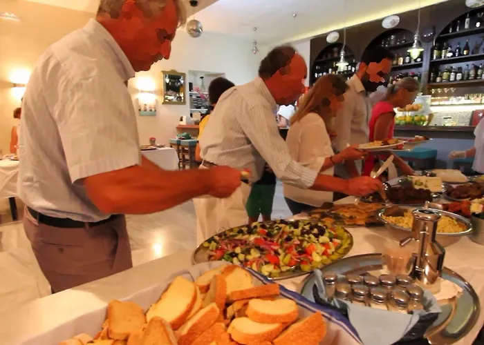 ホテル Petradi 2*